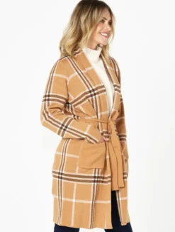 Betty Basics Hampshire Cardigan in Beige Plaid
