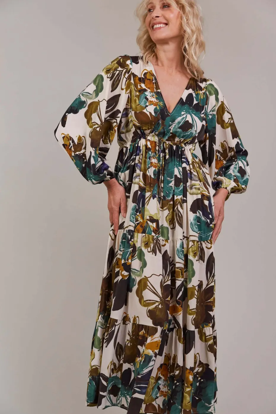 Eb & Ive Elsie Maxi Dress in Botanical Tusk