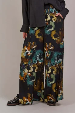 Eb & Ive Elsie Pant in Botanical Black
