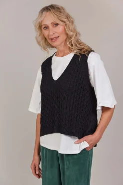 Eb & Ive Naviva Vest in Black