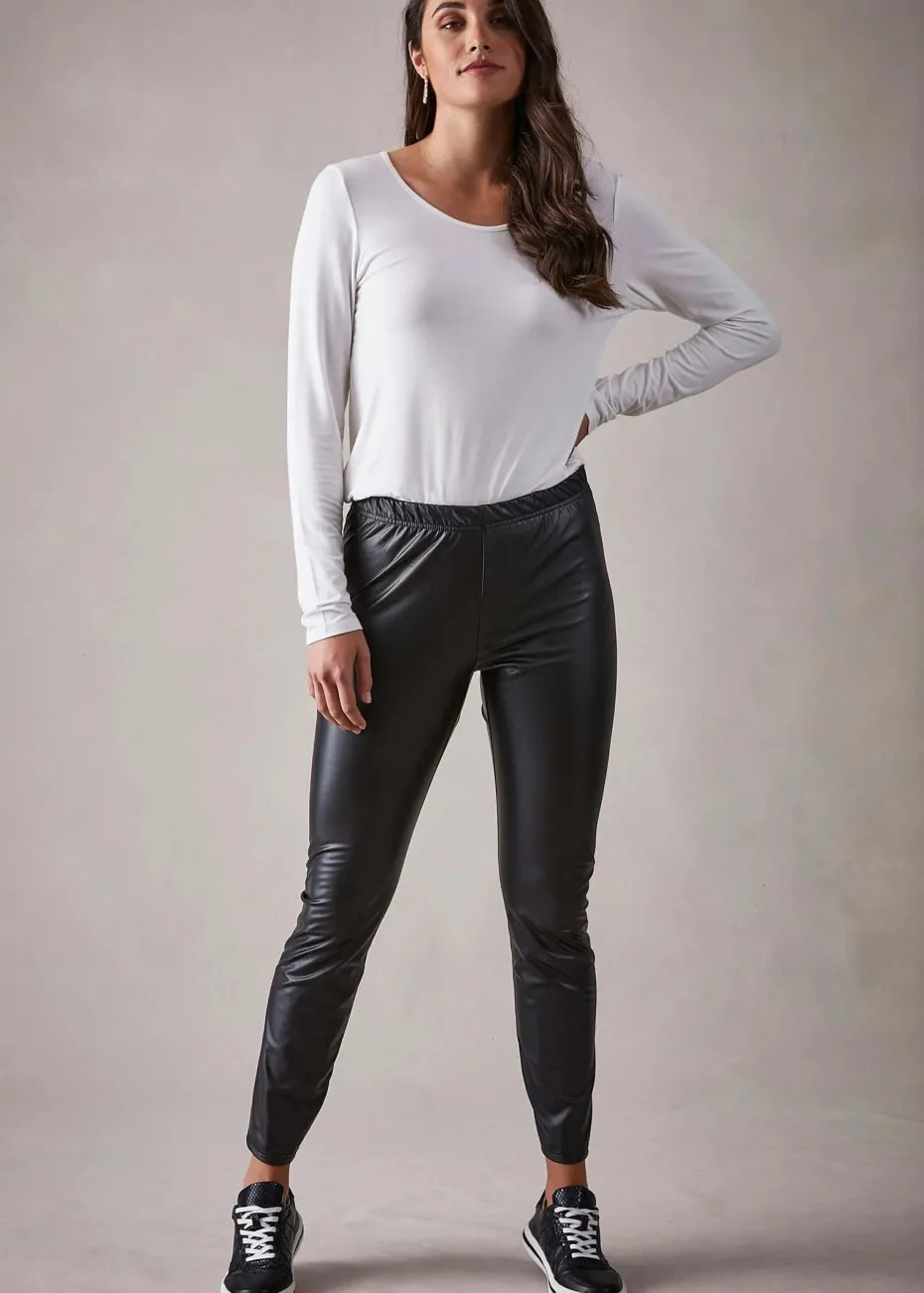 Eb & Ive Universal Legging in Black