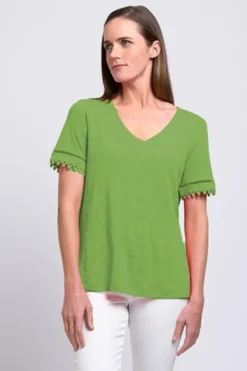 Foil All The Trimmings Top in Apple