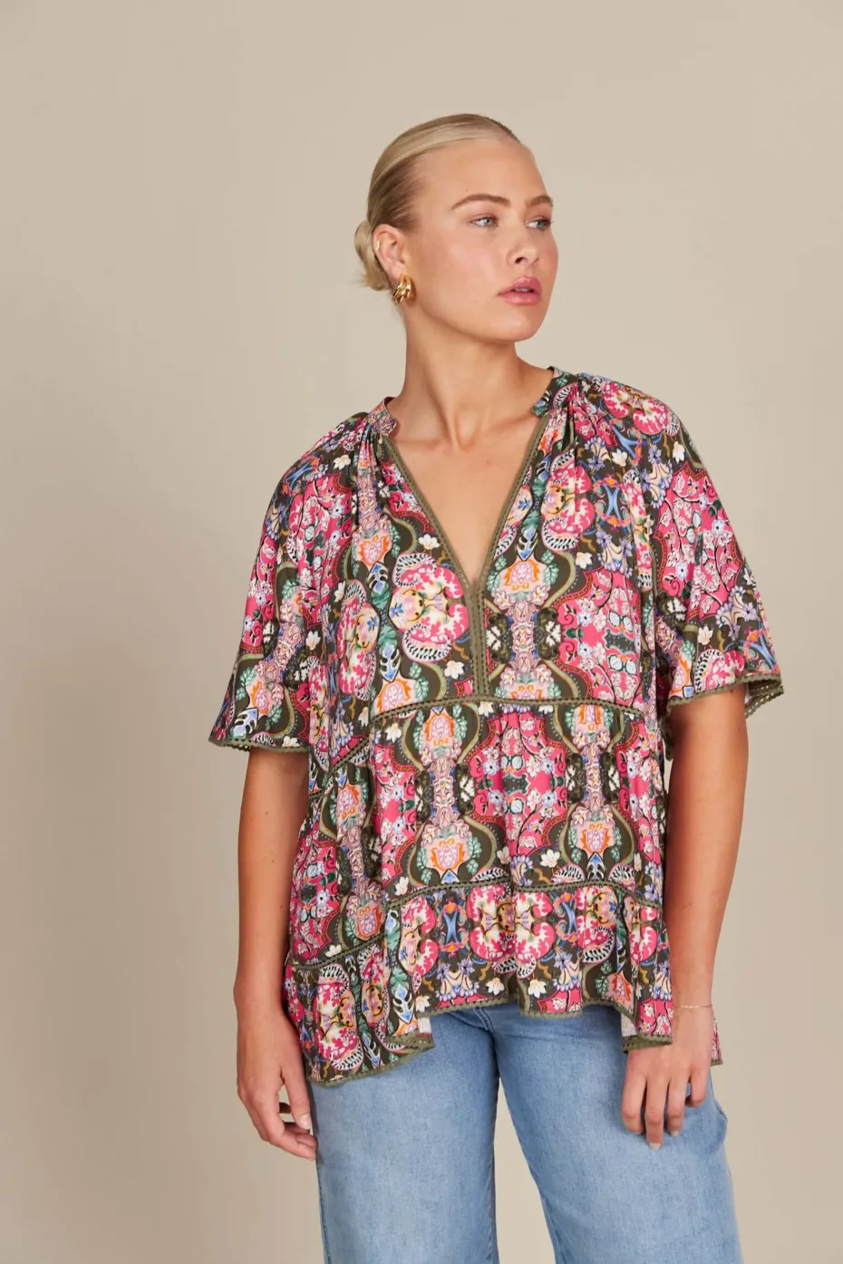 Isle of Mine Esme Top in Olive Fleuron