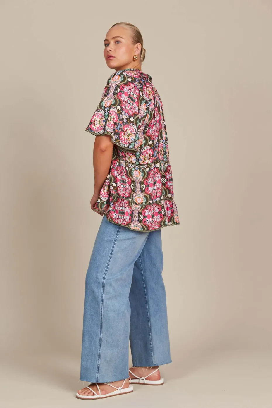 Isle of Mine Esme Top in Olive Fleuron