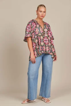 Isle of Mine Esme Top in Olive Fleuron