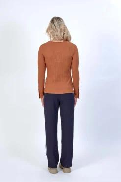 Knewe Virgo Ribbed Top in Tobacco