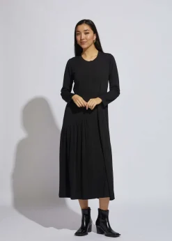 LD & Co Maxi Knit Dress in Black