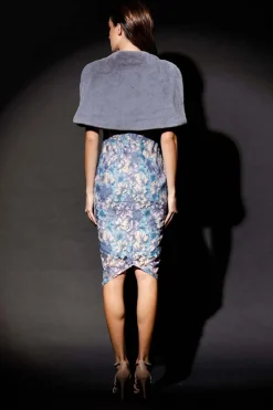 Romance Dreamer Shrug in Stone