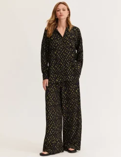 Staple The Label Zadie Wide Leg Pant in Black Khaki Geo