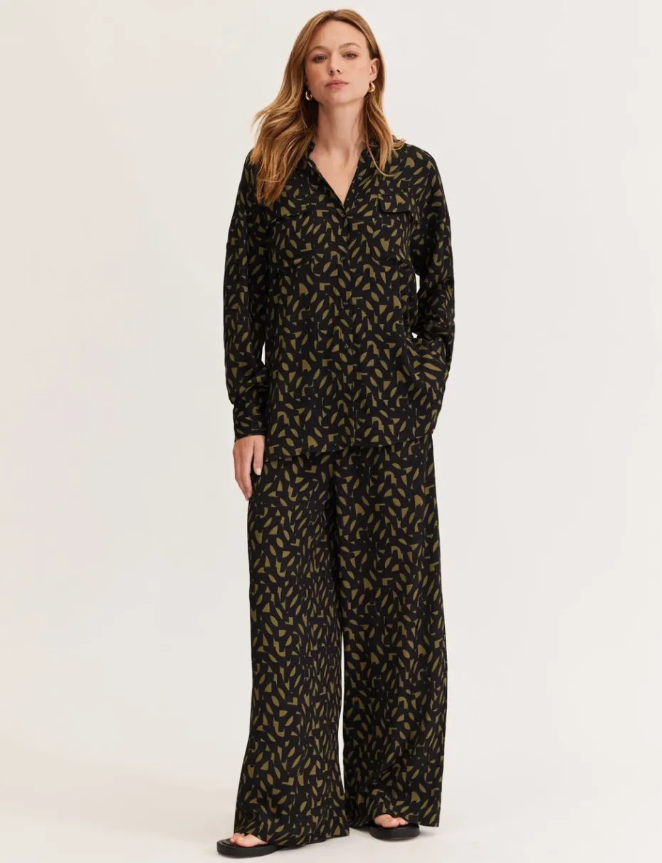 Staple The Label Zadie Wide Leg Pant in Black Khaki Geo