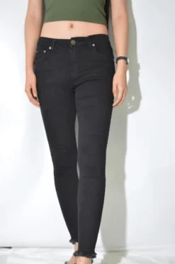 Wakee Fray Hem Jean in Black